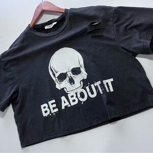 ROMWE Black Distressed Skull Graphic Crop Top Tee Women Small Grunge